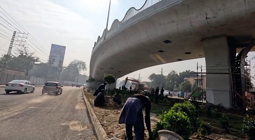 Ghora Chowk Flyover Project - image 4