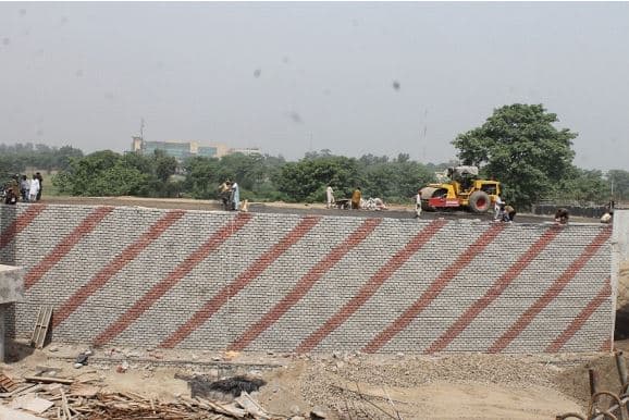 Shahpur Kanjran Flyover Project - image 1